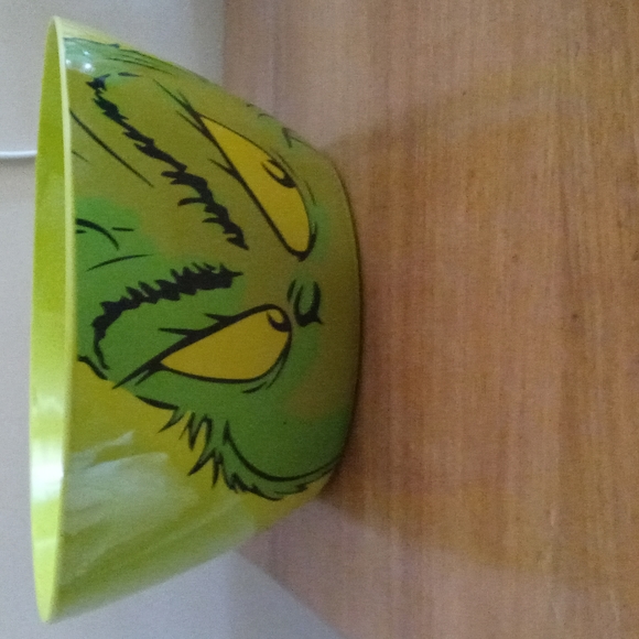 dr seuss Holiday Grinch Serving Bowl Poshmark
